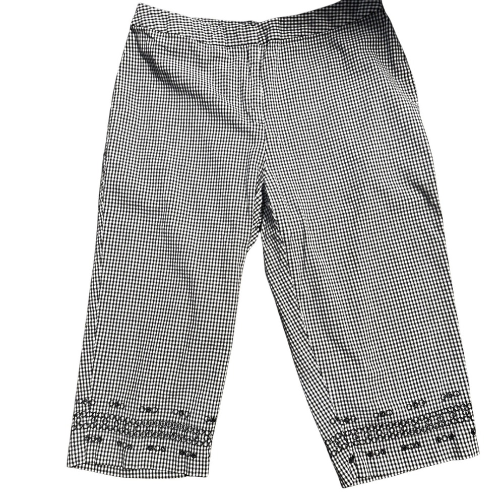R.Q.T Vintage Women's Black And White Gingham Capri Pants Size 10‎